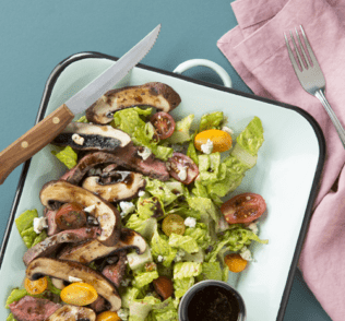 Portobello Mushroom and Steak Salad with Blue Cheese